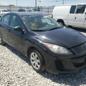 Auto usado listo para venta en patio; vender mi auto usado y vender automóvil usado con cotización online y pago en 72 h en AutoEfectivo.